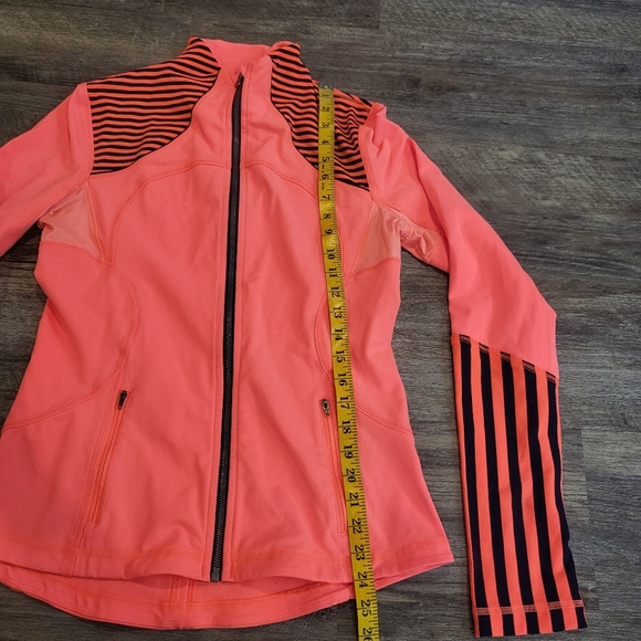 Lululemon Athletica Jacket - Picture 12 of 12